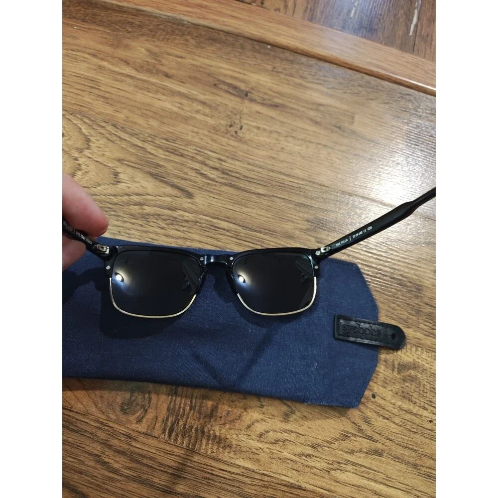 Vincero The Villa Black Gold Polarized Men's Sunglasses 53-19-140 Used